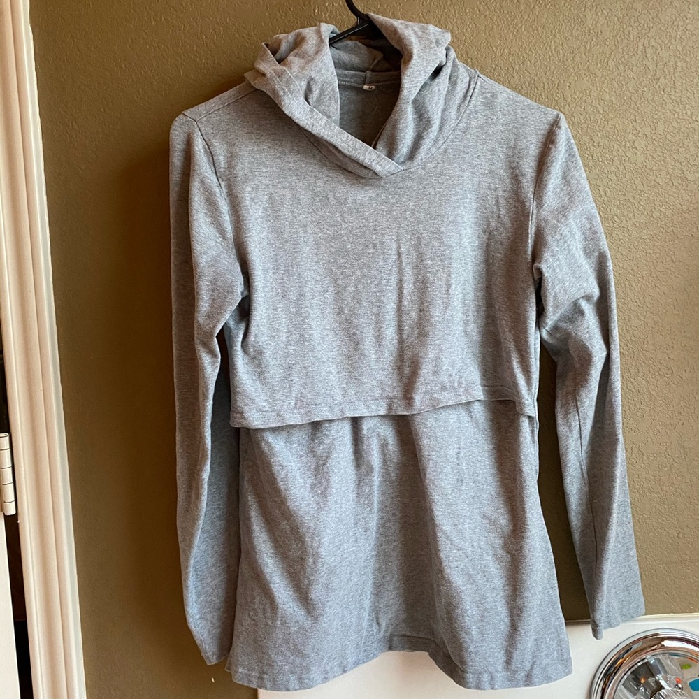 B2G1👀 Nursing hoodie